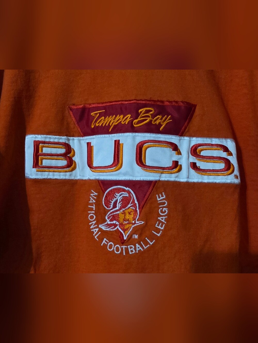 LOGO 7 Tampa Bay Vintage Bucs Orange Graphic Patch Embroidered Tee Men's Size XL - Picture 7 of 8